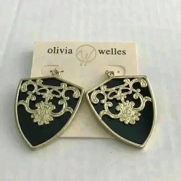 Olivia Welles new Annabelle Detail Earrings - Picture 3 of 8